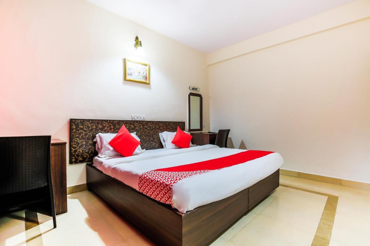 Oyo 18794 Hotel Colva Plaza Luaran gambar