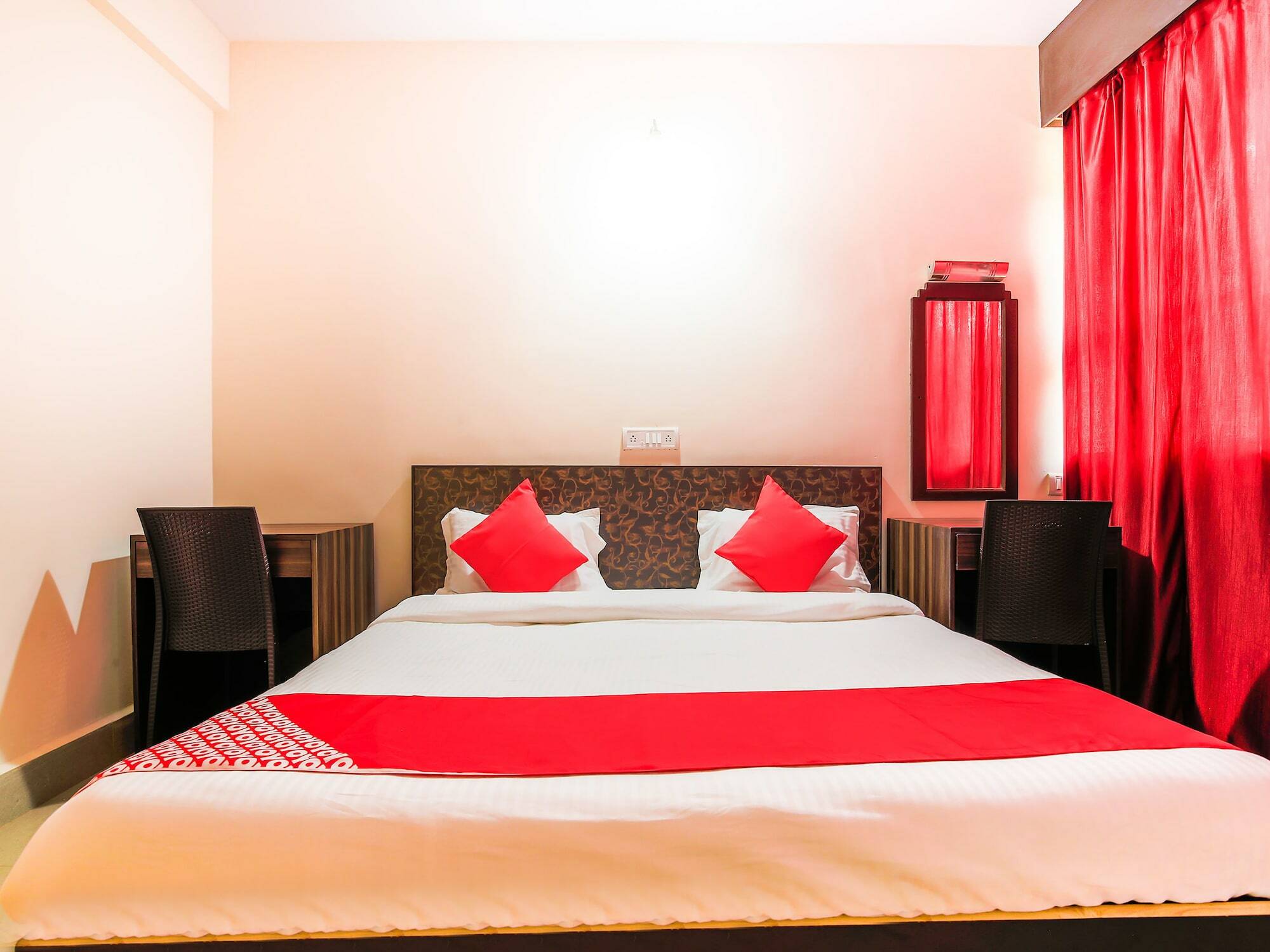 Oyo 18794 Hotel Colva Plaza Luaran gambar