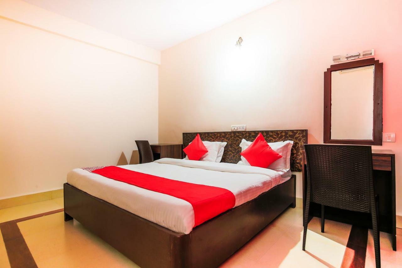 Oyo 18794 Hotel Colva Plaza Luaran gambar